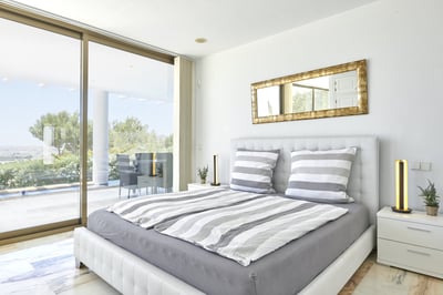 Luxury Villa Photo #28