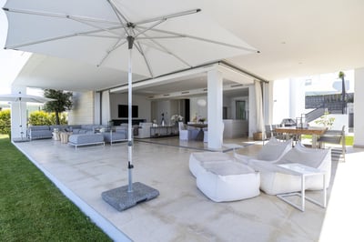 Luxury Villa Photo #5