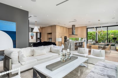 Luxury Villa Photo #13