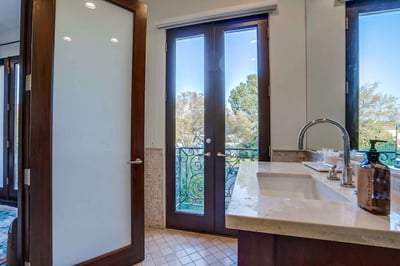 Luxury Villa Photo #38