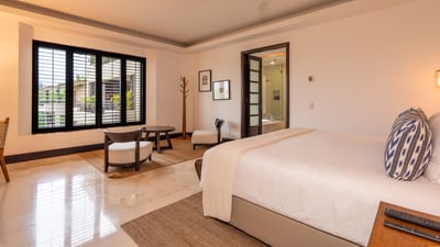 Luxury Villa Photo #31