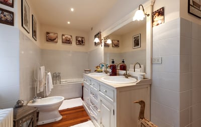 Luxury Villa Photo #25