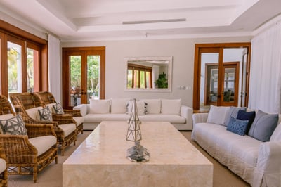 Luxury Villa Photo #27