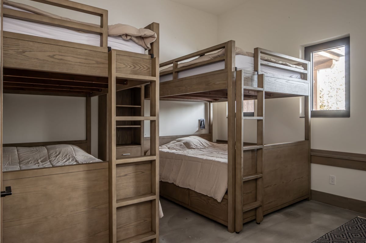 Spanish Peaks | Skylark Chalet