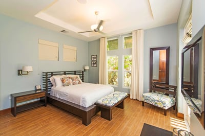 Luxury Villa Photo #12