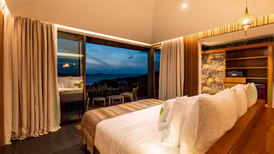 Luxury Villa Photo #51