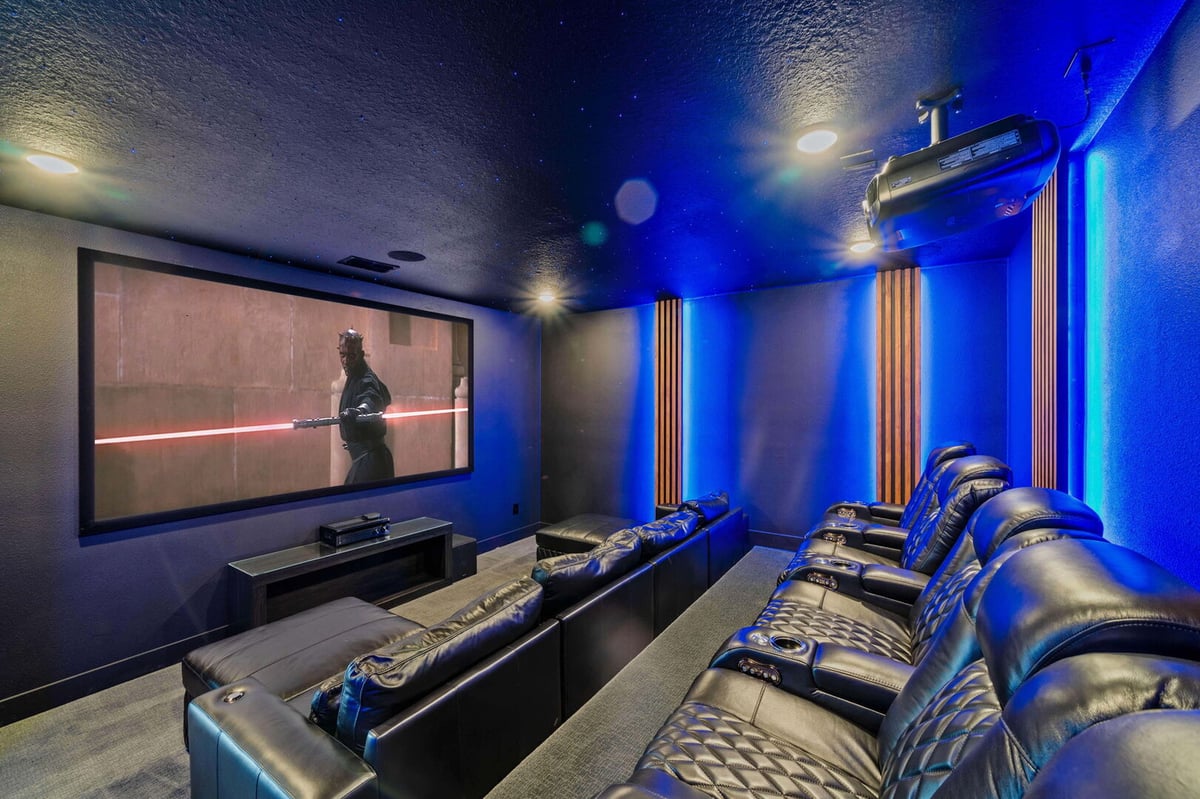 Adventure Galaxy Lodge