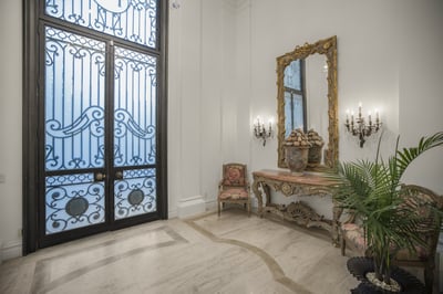 Luxury Villa Photo #19