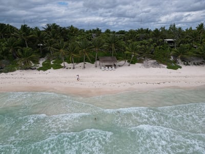 Luxury Villa Photo #4