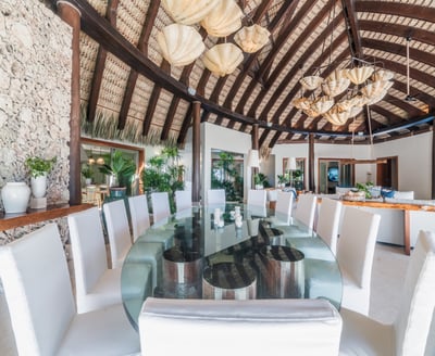 Luxury Villa Photo #9