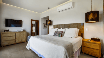 Luxury Villa Photo #33
