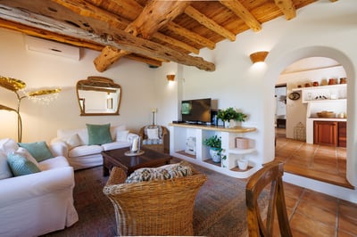 Luxury Villa Photo #17
