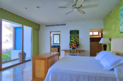 Luxury Villa Photo #51