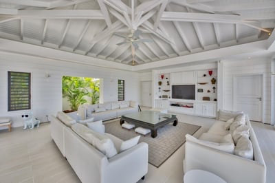 Luxury Villa Photo #11