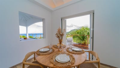 Luxury Villa Photo #13