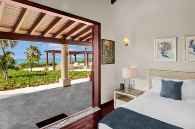 Luxury Villa Photo #47