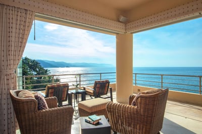 Luxury Villa Photo #9