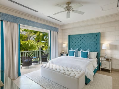 Luxury Villa Photo #8