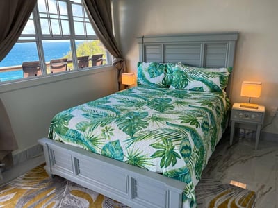 Luxury Villa Photo #28