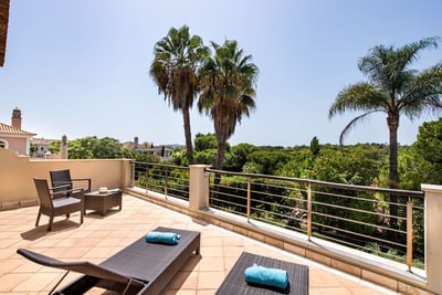 Luxury Villa Photo #16