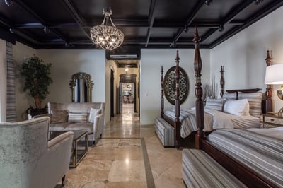 Luxury Villa Photo #65