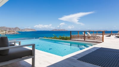 Luxury Villa Photo #12