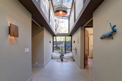 Luxury Villa Photo #17