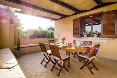 Luxury Villa Photo #16