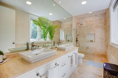 Luxury Villa Photo #18