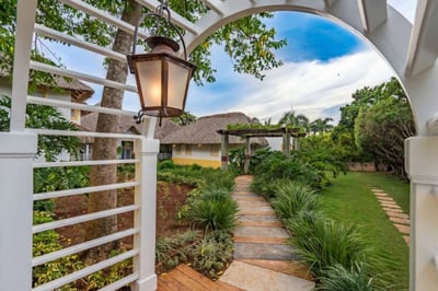 Luxury Villa Photo #21