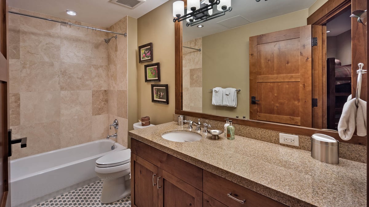 Hahns Peak Residence