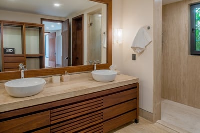 Luxury Villa Photo #45