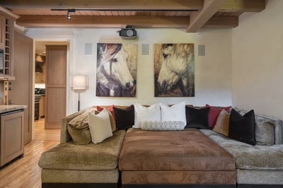 Luxury Villa Photo #23
