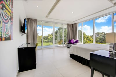 Luxury Villa Photo #54