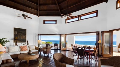 Luxury Villa Photo #19
