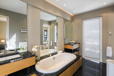 Luxury Villa Photo #16