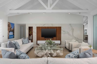 Luxury Villa Photo #9