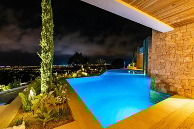 Luxury Villa Photo #5