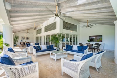 Luxury Villa Photo #9