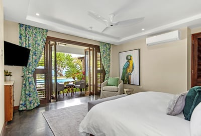 Luxury Villa Photo #31