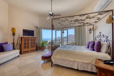 Luxury Villa Photo #61