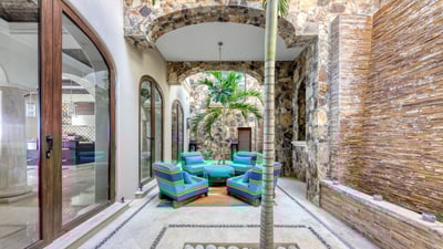 Luxury Villa Photo #65