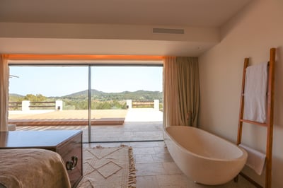 Luxury Villa Photo #32