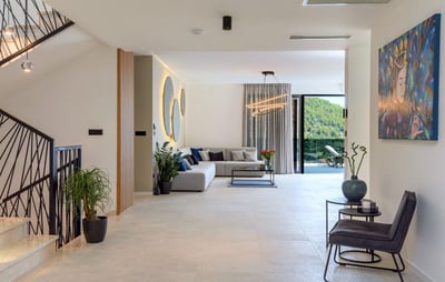 Luxury Villa Photo #17