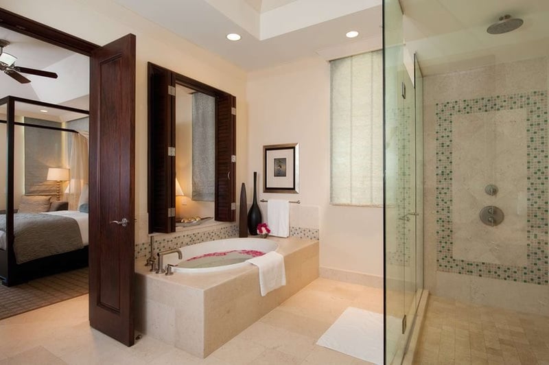 Estate 5 BDM Beach Level Pool Residence