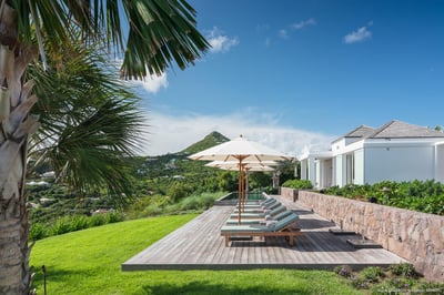 Luxury Villa Photo #6
