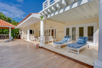 Luxury Villa Photo #5