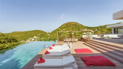 Luxury Villa Photo #9