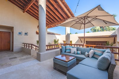 Luxury Villa Photo #18