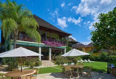 Luxury Villa Photo #16